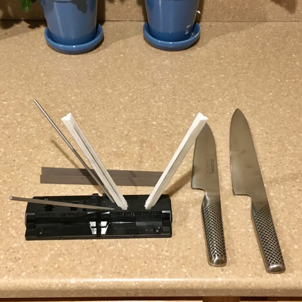 Spyderco Tri-Angle Sharpmaker: No More Dull Knives 