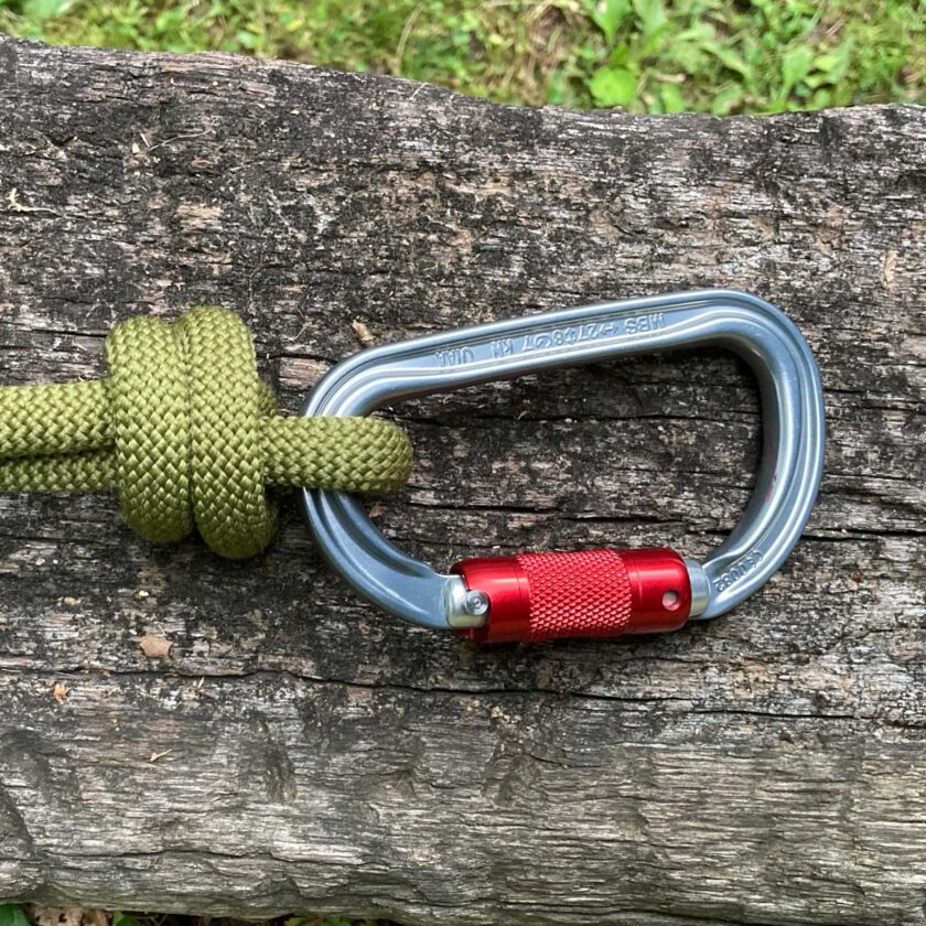 Scaffold knot - Carabiner knot 