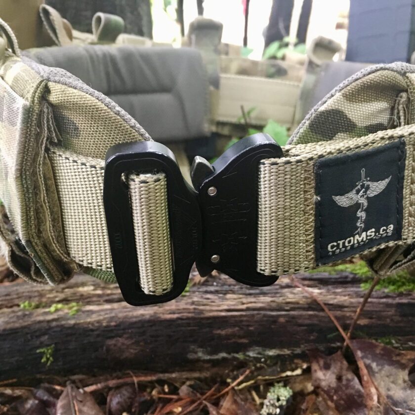 War belt configuration:(Blue Alpha Gear Double belt, Safariland